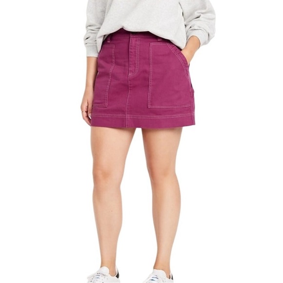 NWT Old Navy Utility Mini Skirt, "Berry" color, size 10 - Picture 1 of 7